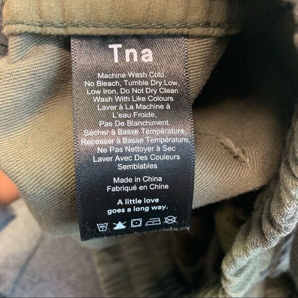 ARITZIA TNA Twin Falls camo cargo jogger pants size XS - Picture 9 of 15